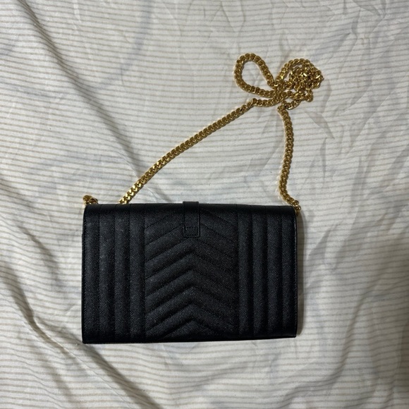 YSL Envelope Triquilt YSL Wallet on Chain in Grained Leather - Picture 6 of 6